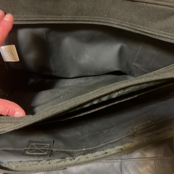 Eddie Bauer Shoulder Computer Bag - Picture 3 of 4